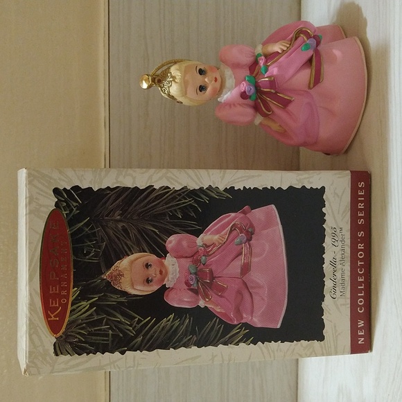 Vintage 1996 Hallmark Keepsake Cinderella-1995 Madame Alexander Ornament - Picture 1 of 4